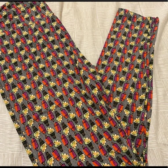 LuLaRoe ice cream leggings - Picture 1 of 3
